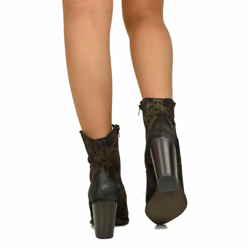 Texani Tronchetti che Slanciano le Gambe Tacco Alto 8 cm Vera Pelle Leopardato
