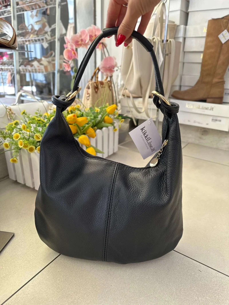 Borsa in Vera Pelle a Spalla con Dettagli Dorati Nera