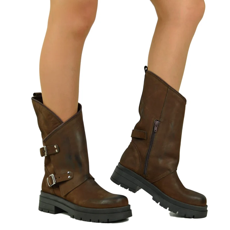 Stivali Donna Biker Cioccolato con Fibbie Dorate e Zip Laterale Made in Italy
