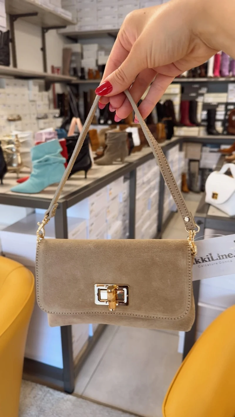 Mini Bag Beige chiusura a Bamboo Clutch a Mano e Tracolla interna VERA PELLE Karen