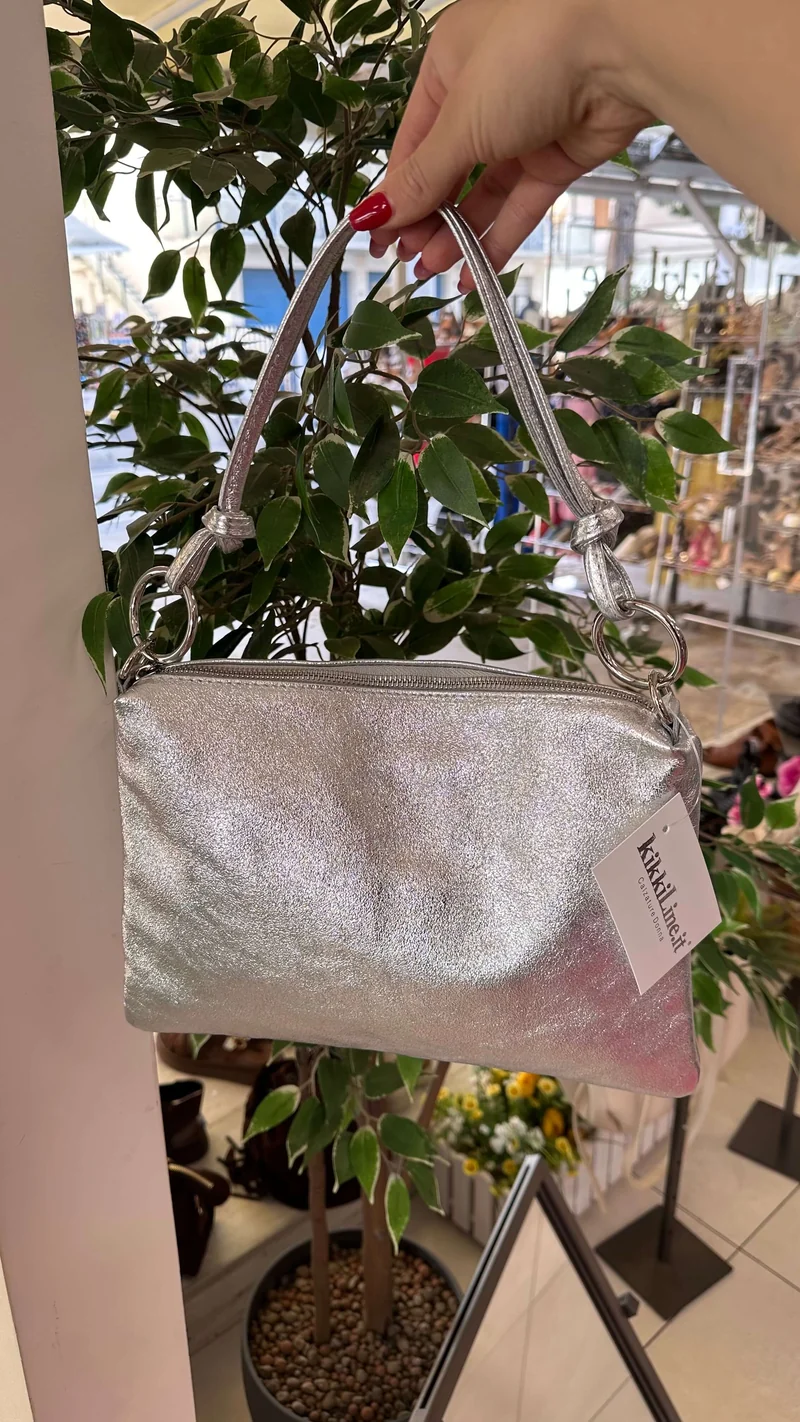 Borsa a Busta in Vera Pelle Argento con Anelli Dorati Bustina con tracolla