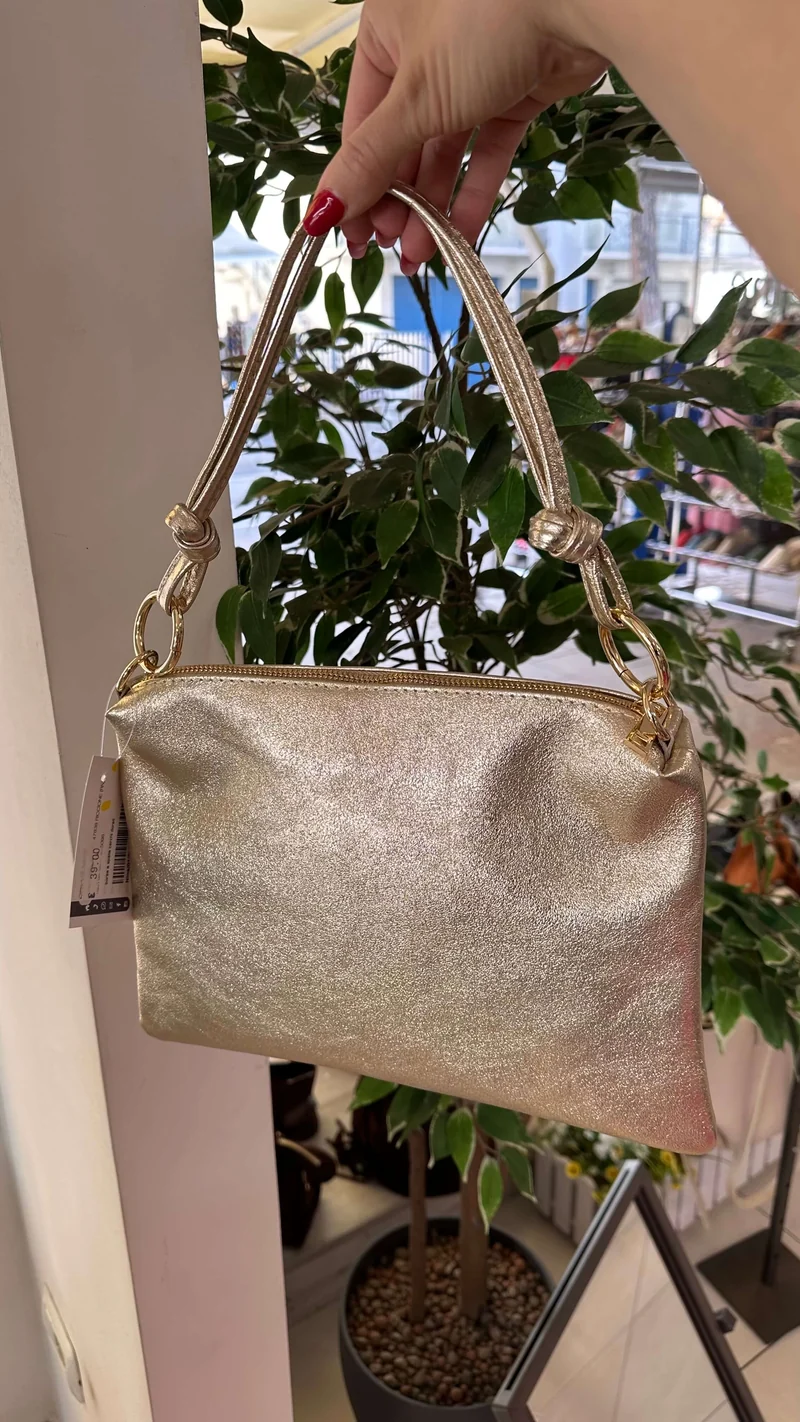 Borsa a Busta in Vera Pelle Platino con Anelli Dorati Bustina con tracolla