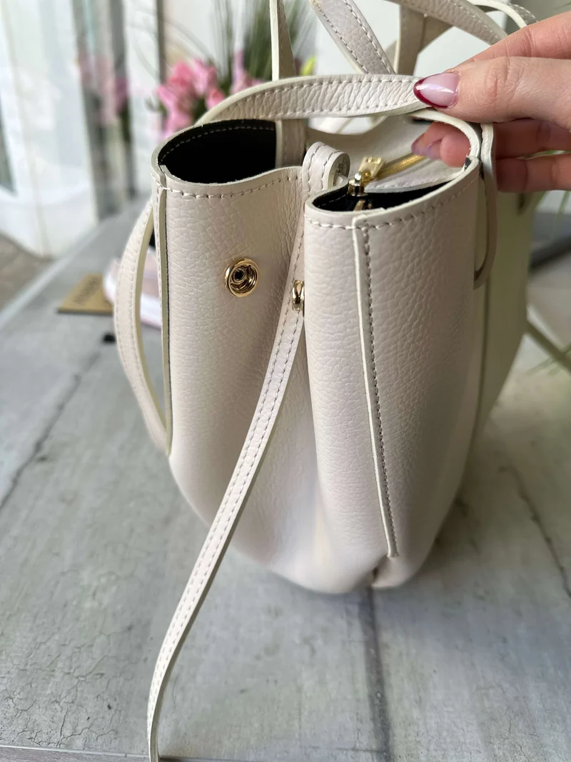 Borsa Mezza Luna Vera Pelle Semirigida Apribile Crema