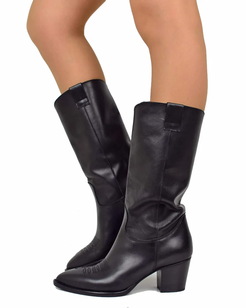 Stivali Texani Total Black in Stile Vintage Sixties Pelle Nera Tacco 7 cm