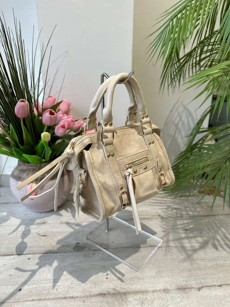 Borsa Scamosciata con Borchie Dorate Similpelle Beige Simonetta