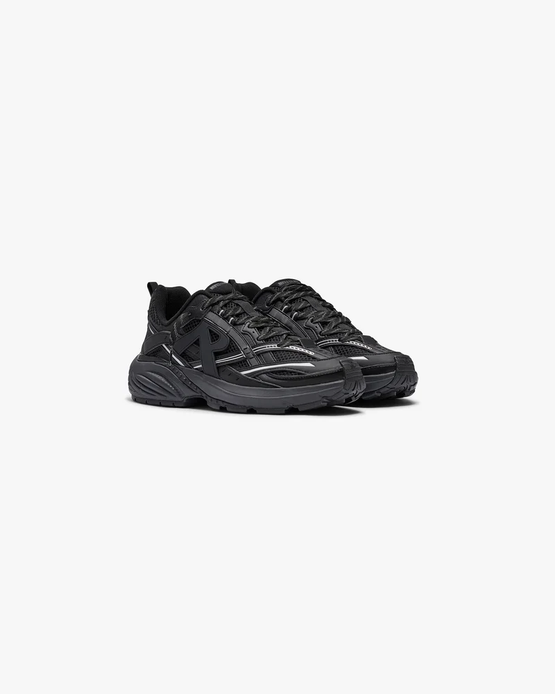 Storm Runner - Triple Black
