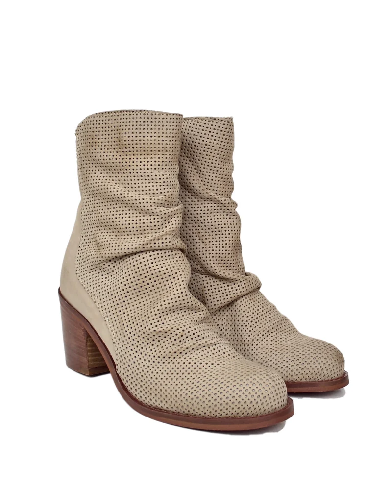Stivaletti Morbidi Traforati Vera Pelle Nabuk Taupe Tacco 7 cm