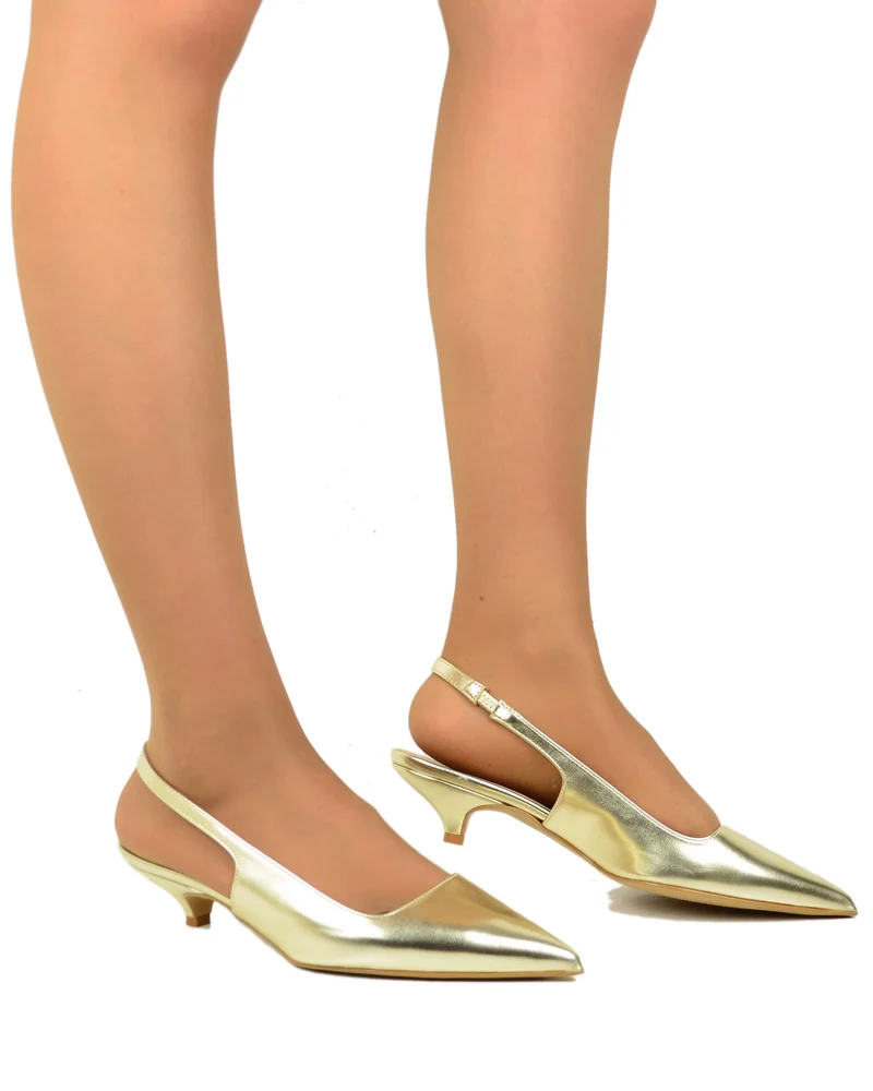 Slingback Decoltè Eleganti Simil Pelle Platino Kitten Heels DIVINE FOLLIE