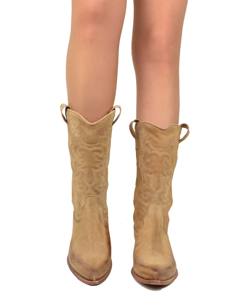 Stivali Cowboy in Pelle Scamosciata Caramello Texani Trapuntati Tacco Gambale Taglio Dritto