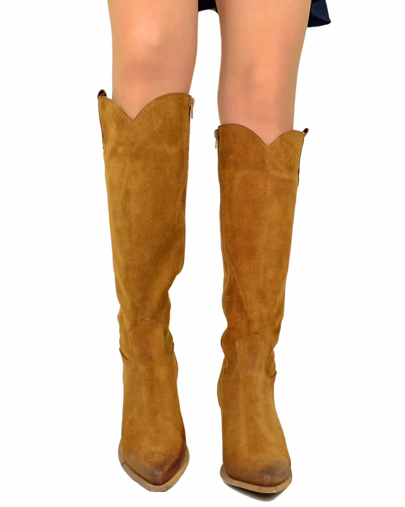 Stivali Texani Alti Eleganti con Zip Gambale Aderente Tacco 8 Cm Camoscio Cuoio
