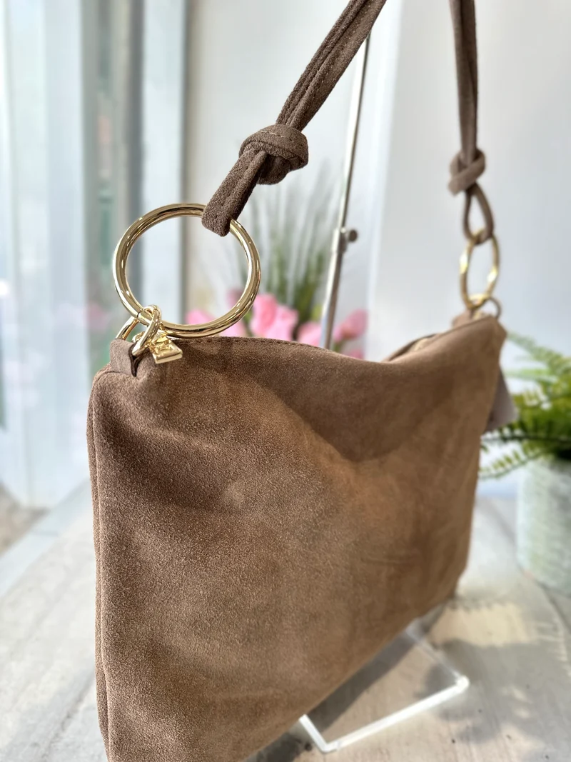 Borsa a Spalla in Vera Pelle Scamosciata con Anelli Shopping Bag Taupe