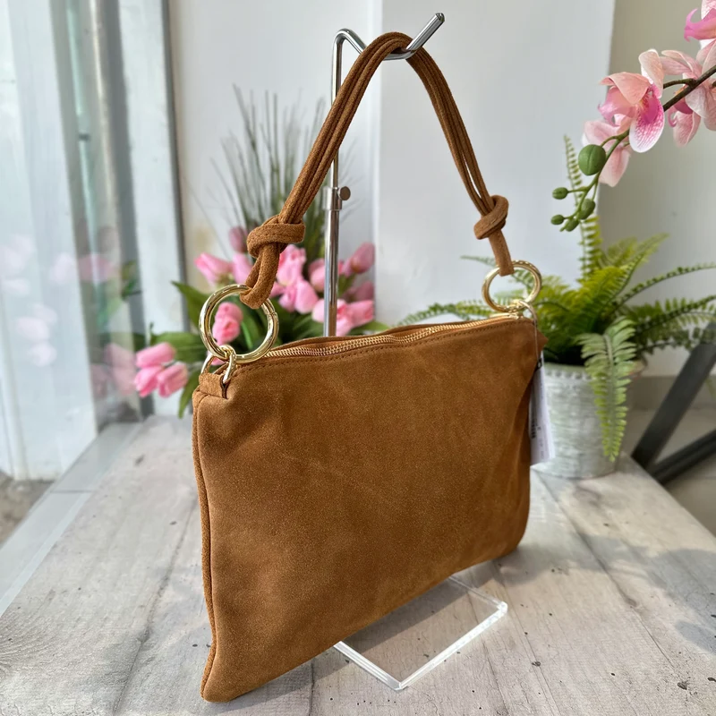 Borsa a Busta Pelle Scamosciata Cuoio con Anelli Dorati Bustina con tracolla