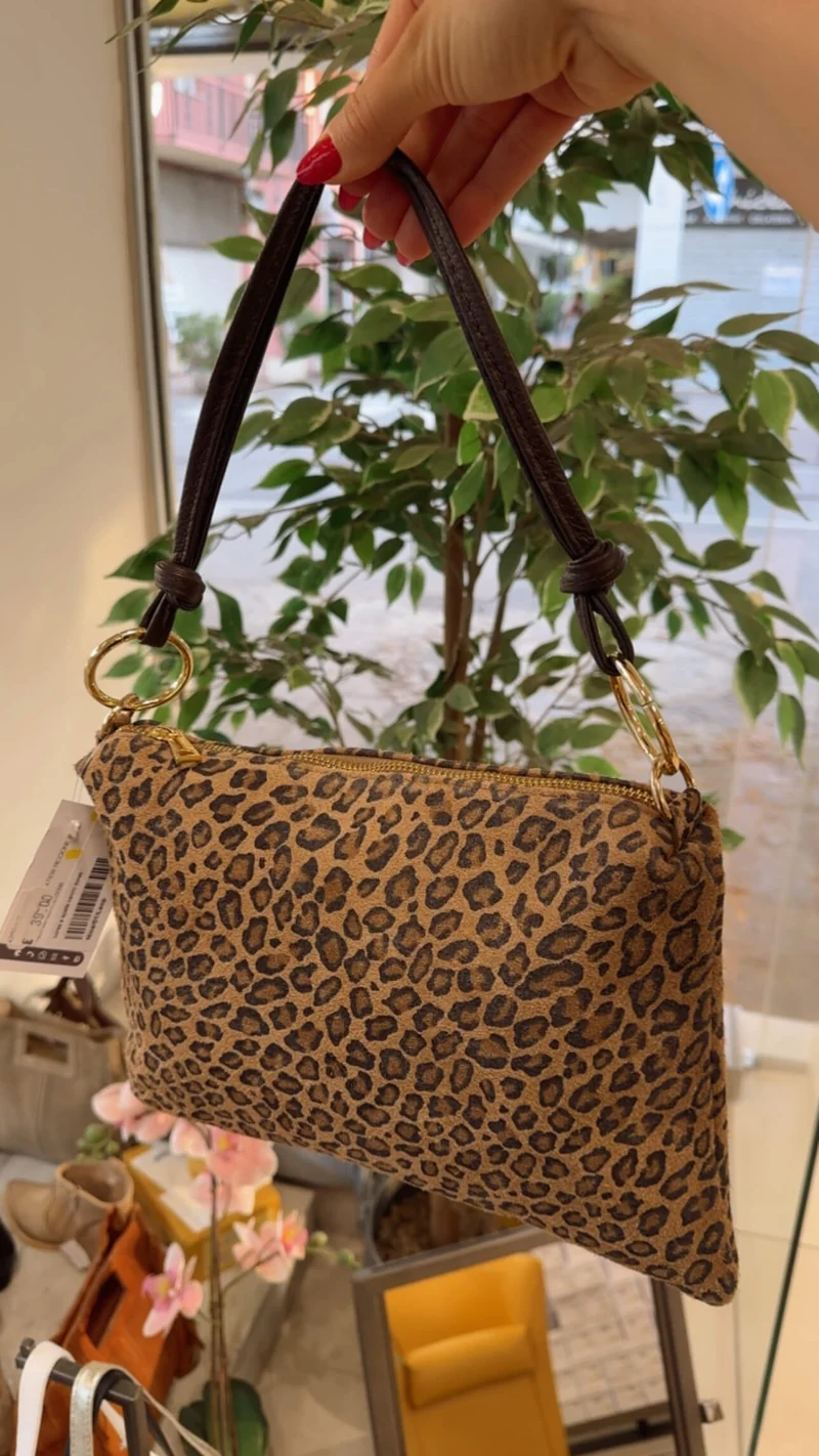 Borsa a Busta Leopardata con Anelli Dorati Bustina con tracolla Animalier