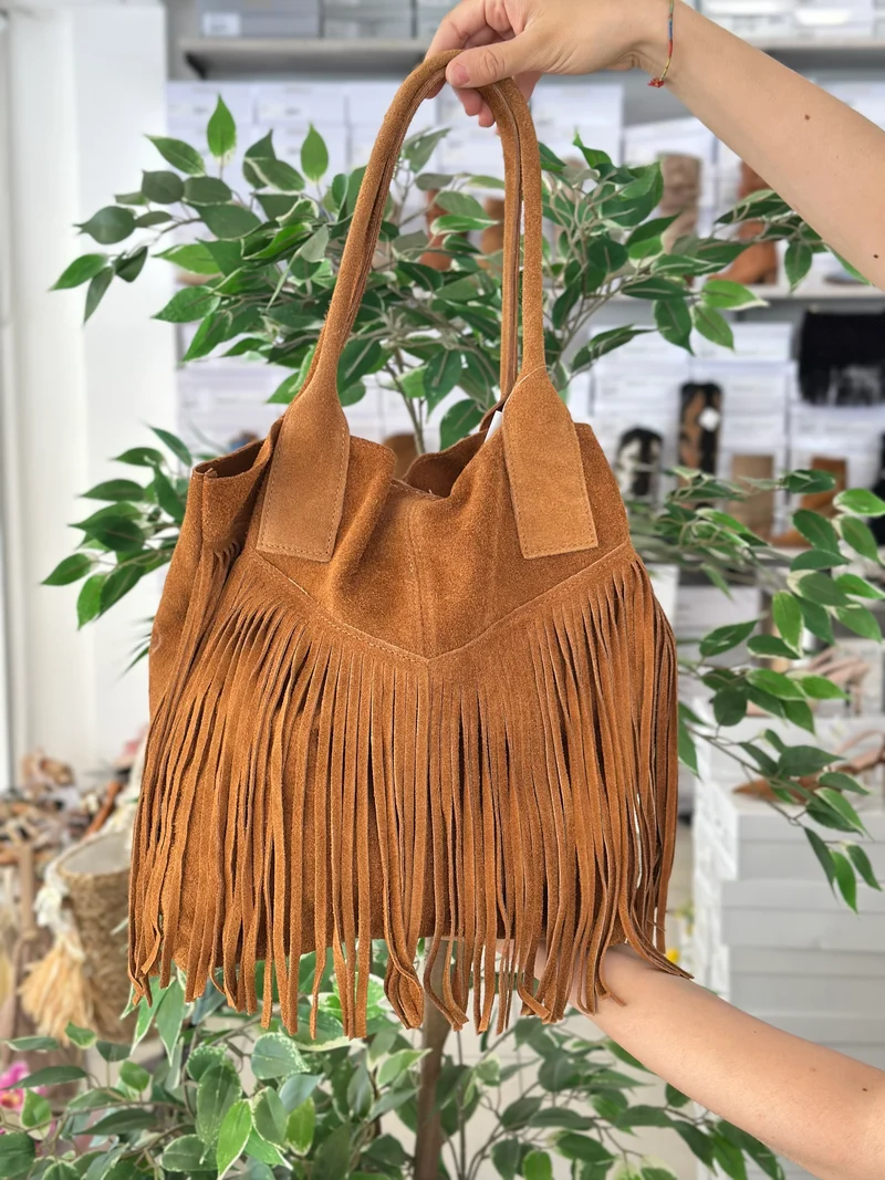 Borsa Grande con Frange a Sacca a Spalla in vera pelle Scamosciata cuoio