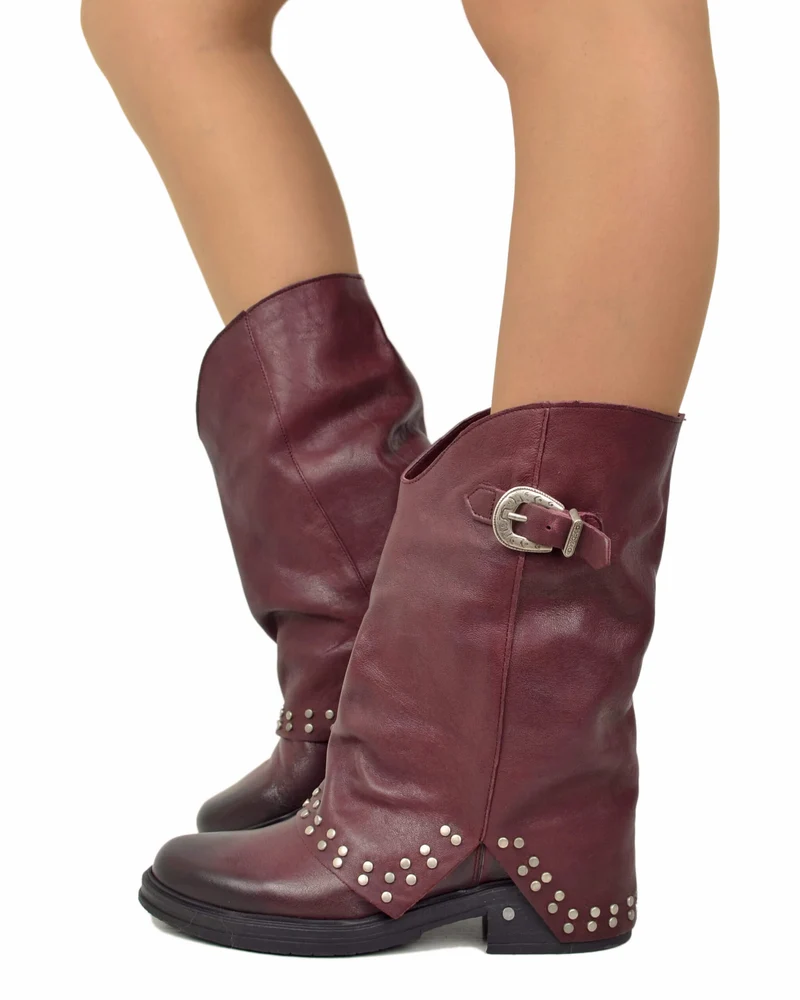Biker Boots con Borchie Argentate e Ghetta Vera Pelle Bordeaux Gambale Ampio