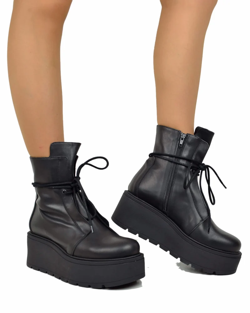 Stivaletti Platform 7 cm con Zip Laterale Vera Pelle Made in Italy Laccio alla Caviglia Neri