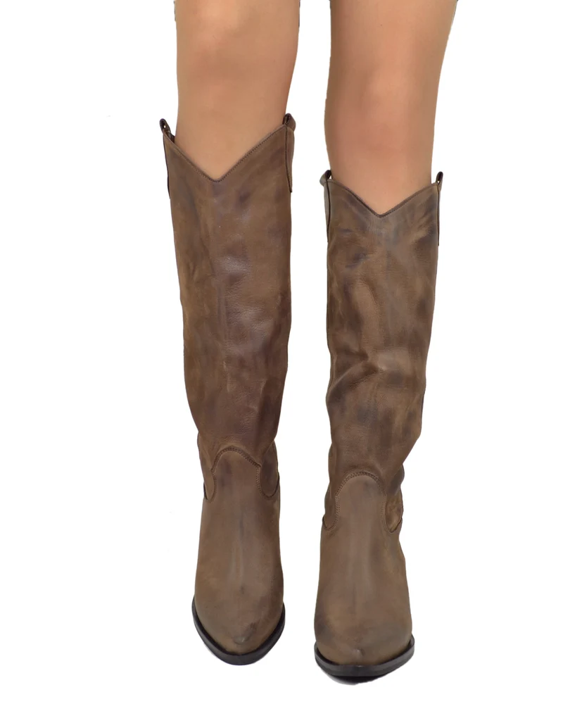 Stivali Texani Cowboy con Pelle Nabuk Sfumata Vintage e Gambale Morbido
