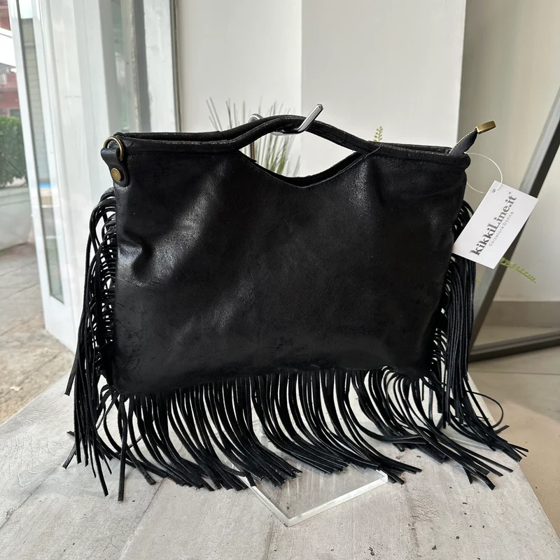Borsa Rettangolare con Frange in Pelle Sfumata Tracolla Interno Semirigida Nera