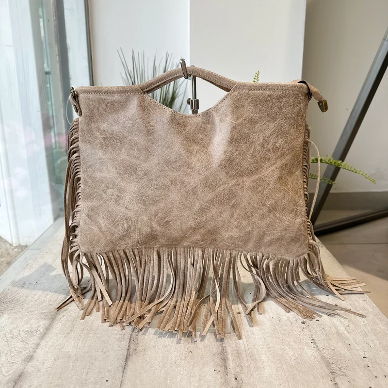 Borsa Rettangolare con Frange in Pelle Sfumata Tracolla Interno Semirigida Taupe