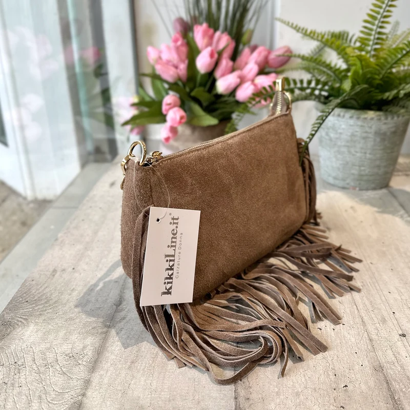 Borsetta a Spalla con Frangia a Baguette in Pelle Scamosciata 2 Tracolle Interne "DOLLY" Taupe