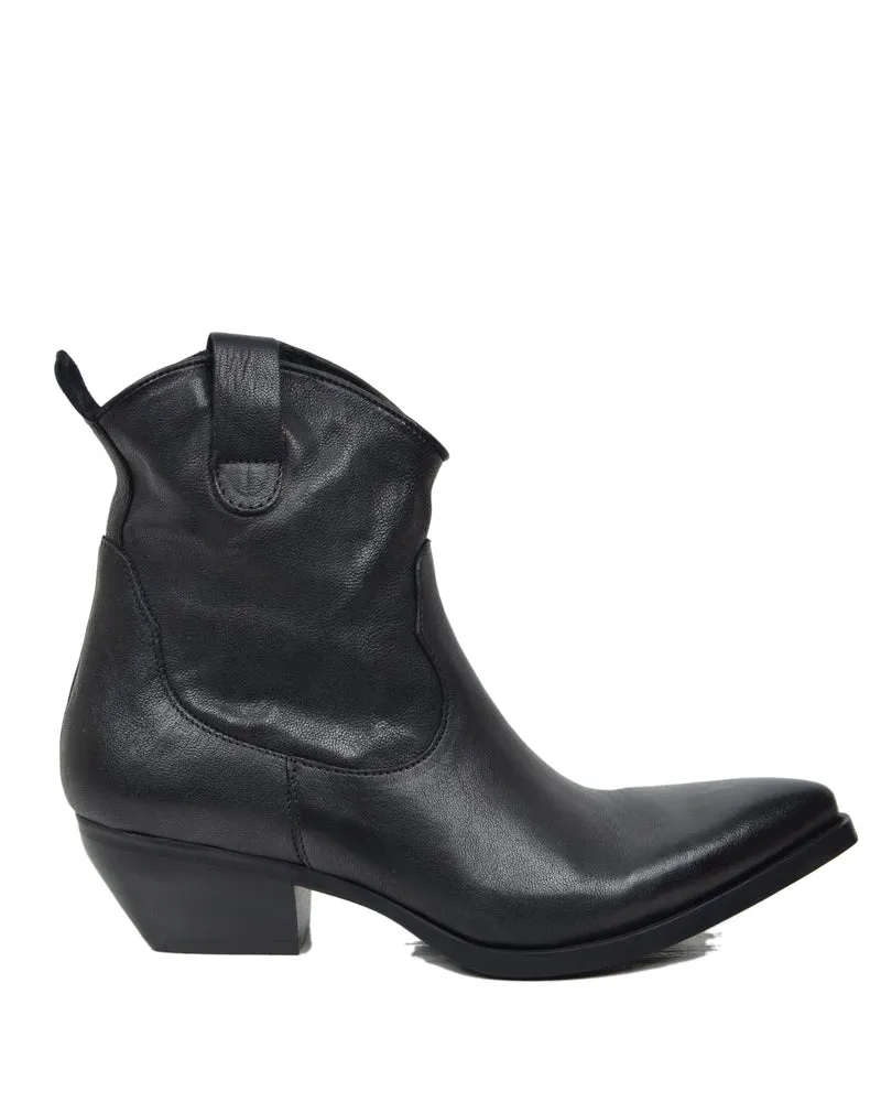 Stivaletti Texanini in Vera Pelle Nero Effetto Stropicciato Tacco 5 cm con Zip