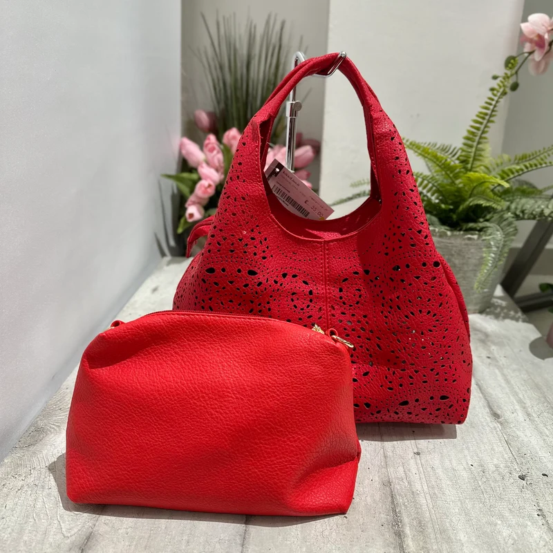 Borsa Traforata similpelle con Borsello e Tracolla Inclusi All'interno Rossa BRIDGET