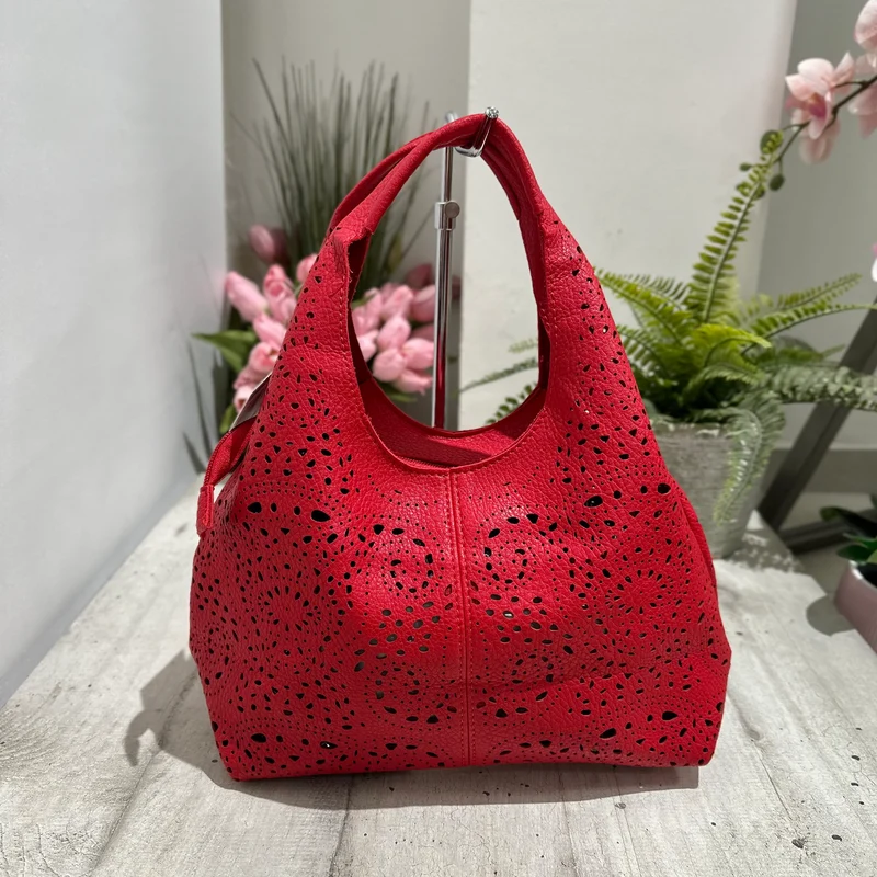 Borsa Traforata similpelle con Borsello e Tracolla Inclusi All'interno Rossa BRIDGET