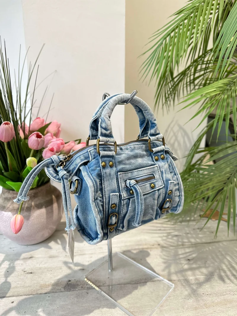 Borsa Mini in Jeans a Mano e con Tracolla all'interno e Zip DENIM