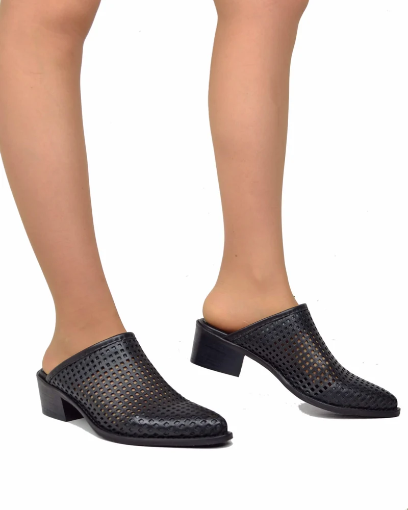 Sabot Donna Neri Traforati Vera Pelle Tacco 4 cm Made in Italy