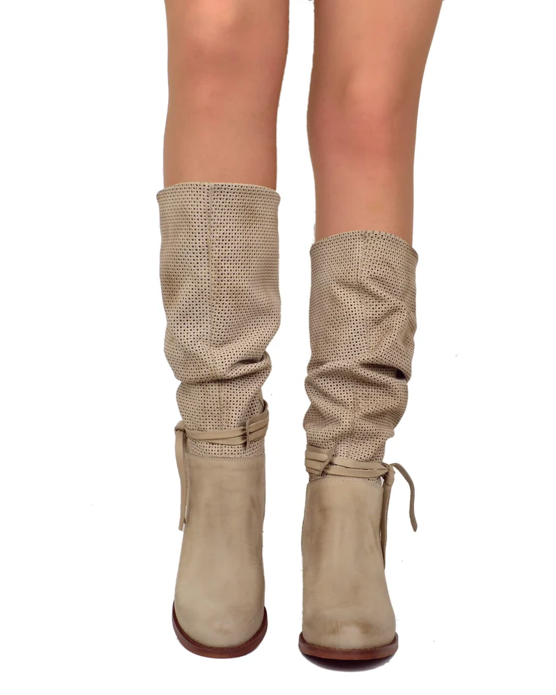 Stivali Estivi Donna Traforati in Pelle Sfumata Taupe Tacco Largo Comodo 7 cm