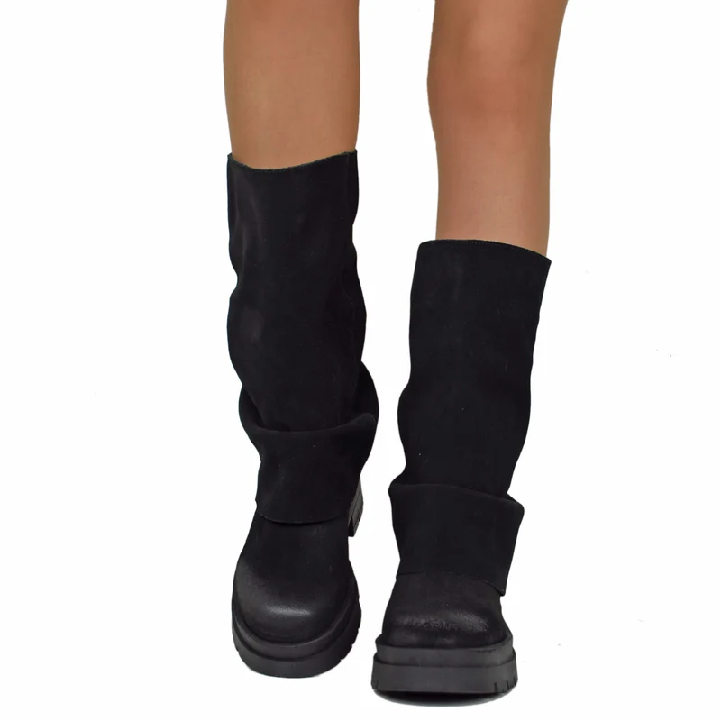 Biker Boots con Ghetta in Pelle Fondo Platform Pianta Larga Camoscio Nero