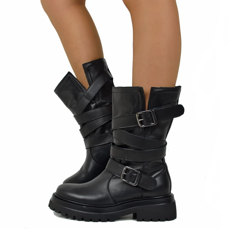 Biker Boots Donna in Pelle Liscia Neri Made in Italy con Fibbie Gambale Ampio