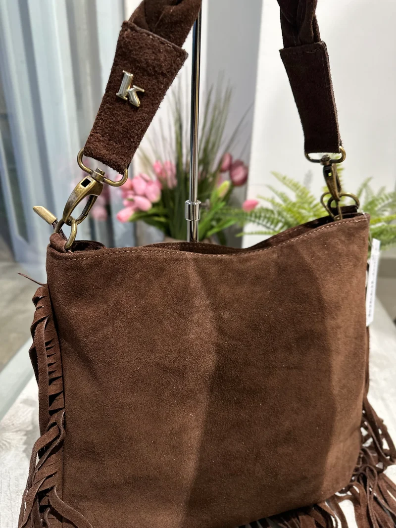 Borsa Quadrata con Frange a Spalla Manico Intrecciato Pelle Scamosciata Marrone ISABEL
