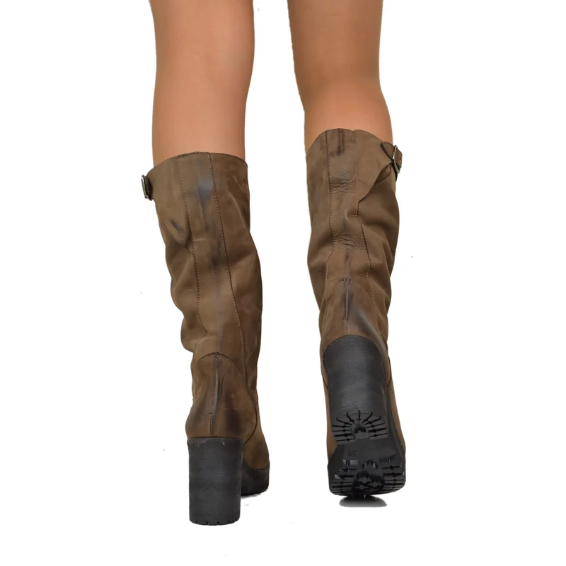 Stivali Donna in Pelle Nabuk Marroni con Tacco Made in Italy