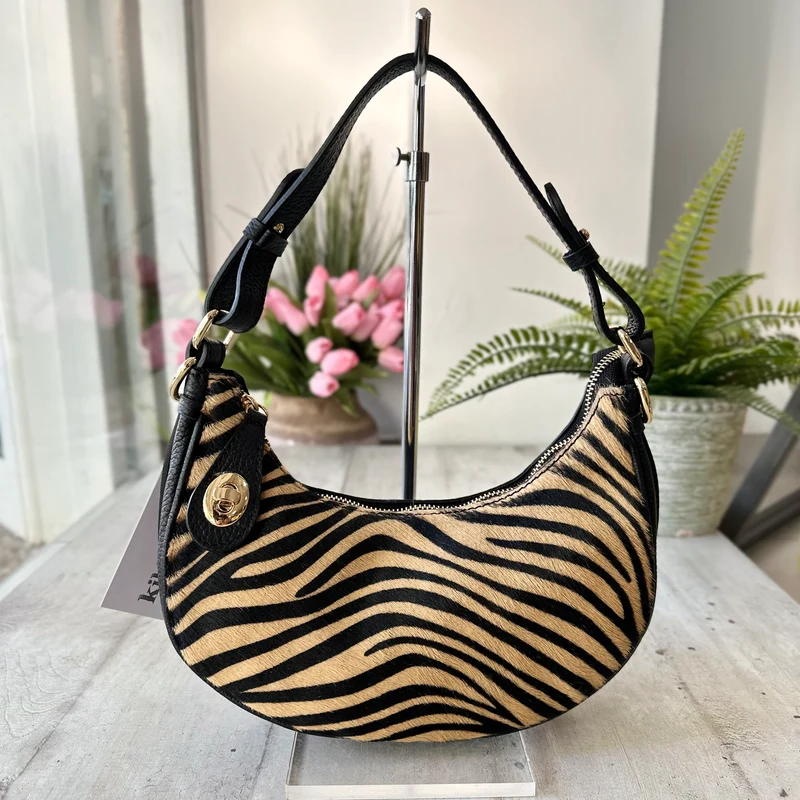 Borsa Molly Vera Pelle Mezzaluna a Spalla in Cavallino Zebra