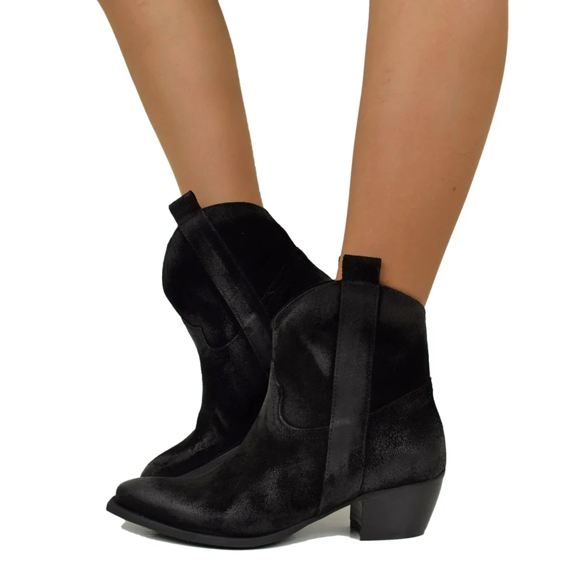 Stivaletti Texanini alla Caviglia in Camoscio Nero Effetto Tacco 5 cm Made in Italy