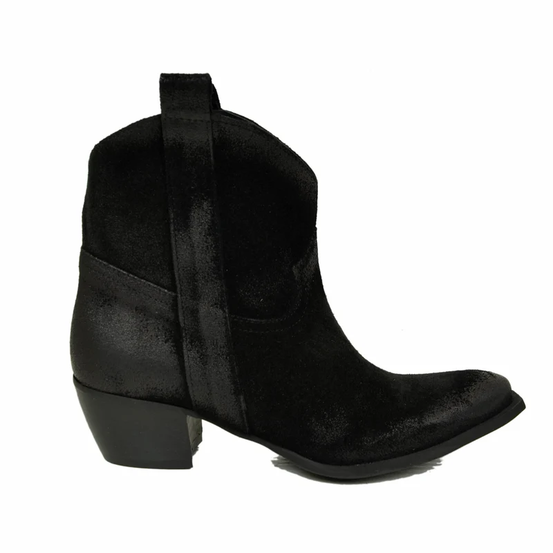 Stivaletti Texanini alla Caviglia in Camoscio Nero Effetto Tacco 5 cm Made in Italy