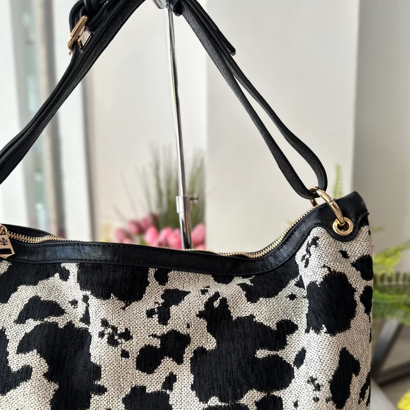 Borsa con Zip Muccata Morbida in Tessuto Animalier Tracolla Interna "DAIANA"