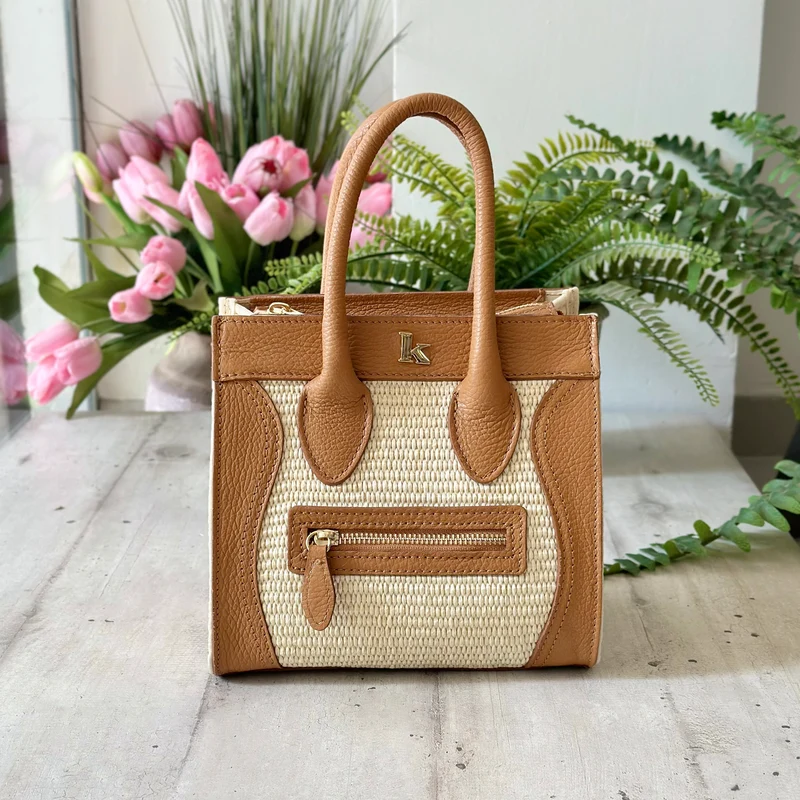Borsa a Mano in Rafia e Pelle Marrone con Taschino Anteriore