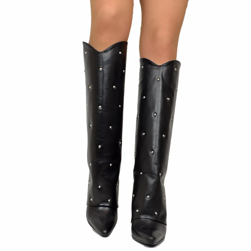 Stivali con Ghetta e Borchie Argentate Tacco a Zeppa di 9 Cm Limited Edition