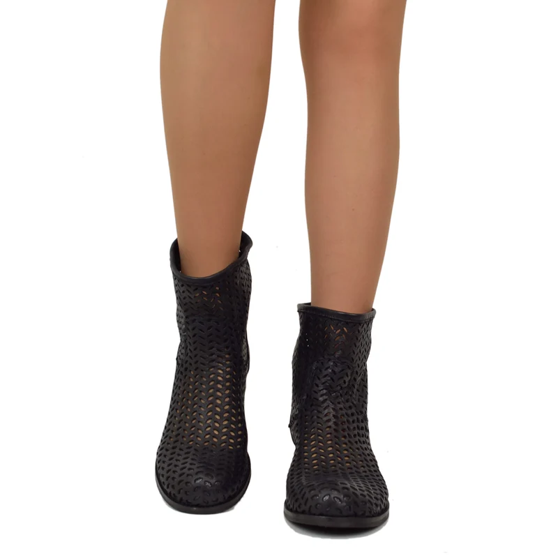 Stivaletti Donna Traforati in Pelle Neri Made in Italy Total Black