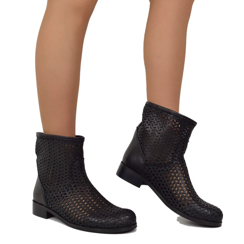 Stivaletti Donna Traforati in Pelle Neri Made in Italy Total Black