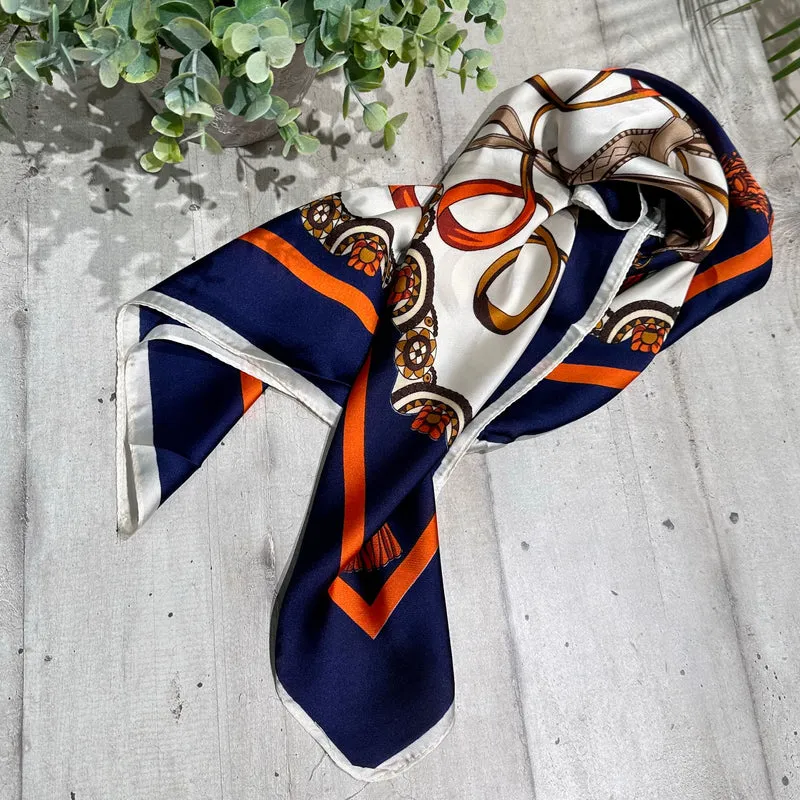 Foulard in Seta e Viscosa Fantasia Catena Blu
