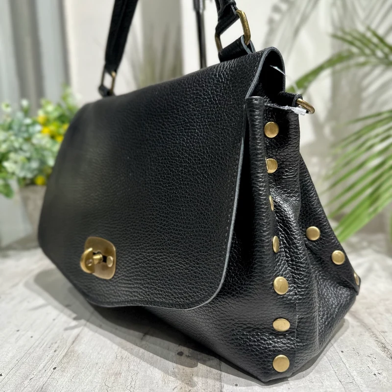 Borsa a Valigetta a Mano Tracolla interna con borchiette Bronzo Vera Pelle