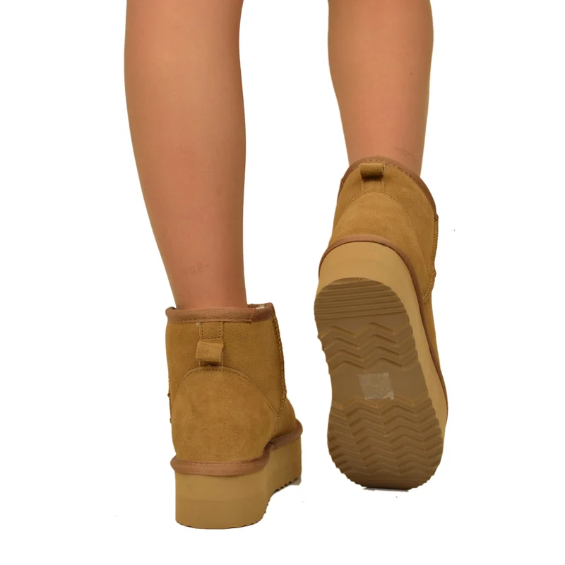 Stivaletti Platform Camel in Pelle Scamosciata Imbottiti in Lana