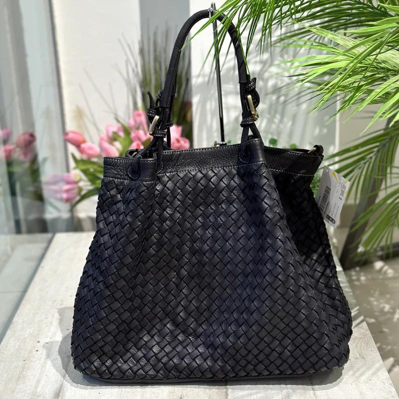 Borsa Grande Intrecciata a Mano in Vera Pelle Luxury con Traccola Nera
