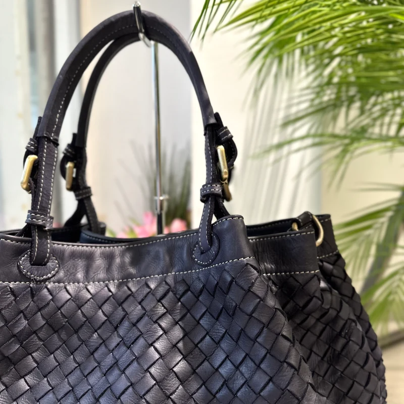 Borsa Grande Intrecciata a Mano in Vera Pelle Luxury con Traccola Blu Scuro
