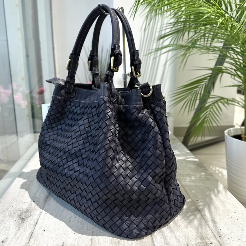 Borsa Grande Intrecciata a Mano in Vera Pelle Luxury con Traccola Blu Scuro
