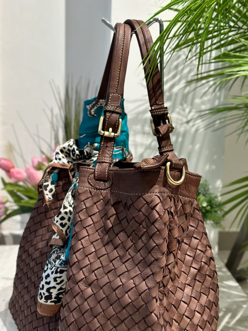 Borsa Grande Intrecciata a Mano in Vera Pelle Luxury con Traccola Marrone