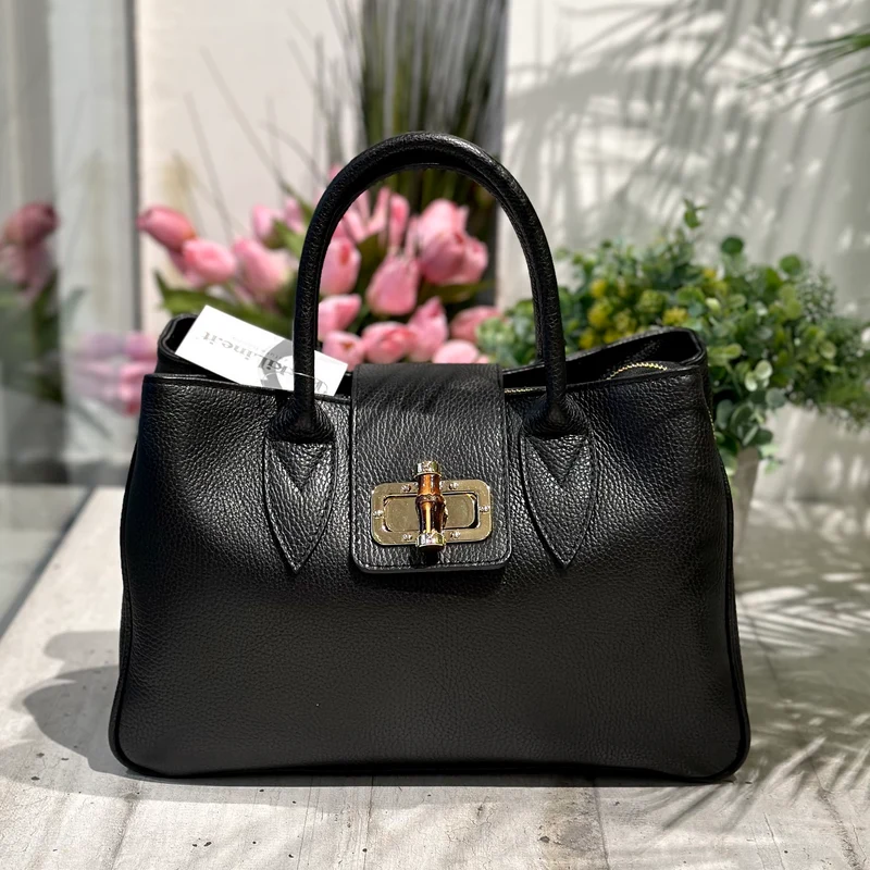 Borsa a Mano Baule Grande Capiente Chiusura Bamboo e Zip Vera Pelle Nera